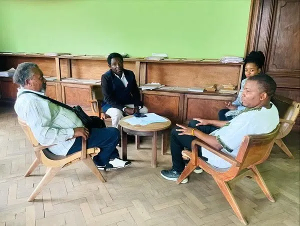 Séance de travail avec l'équipe du CRSN-Lwiro.